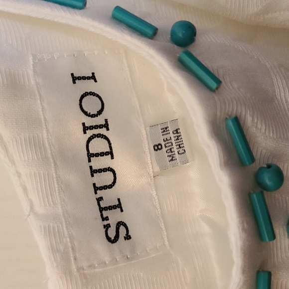 White sleeveless summer dress - Picture 9 of 11